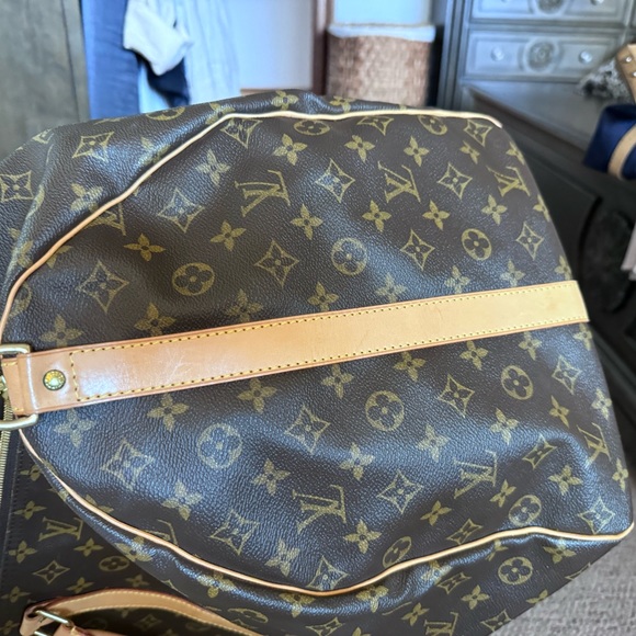 Louis Vuitton keepal bandolier (monogram) - Picture 8 of 16